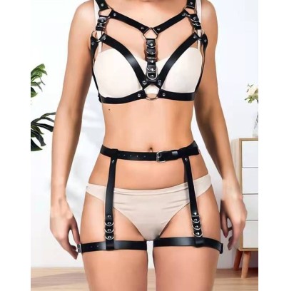 Harnais + Pants en sangles Simili disponible sur Pop and Fun